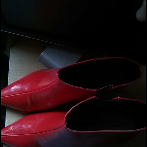 Shoes - Picture 3 of 3